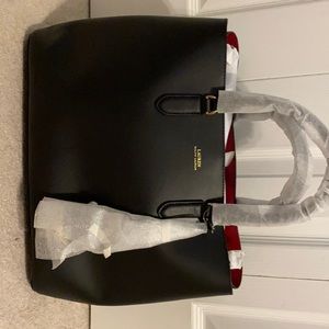 New: expandable, dust bag & shoulder strap